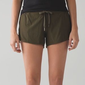Lululemon Hotty Hot Short II 4” Inseam - NWOT